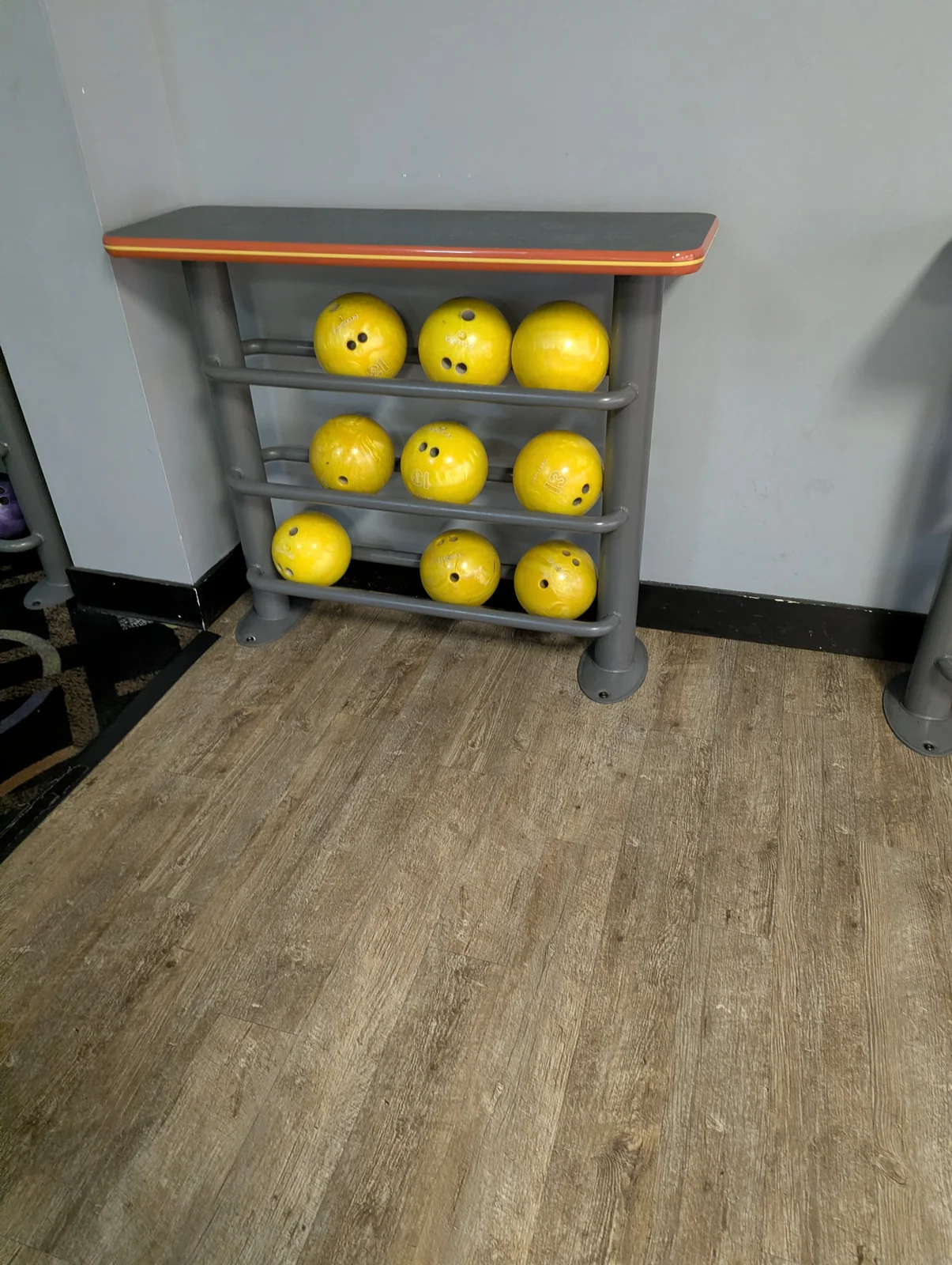 balls